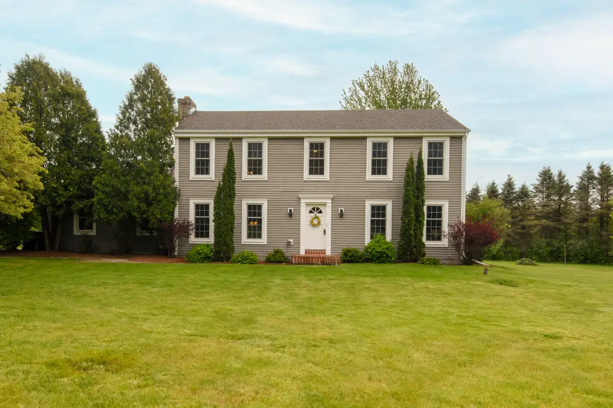 S67W32989 Road X, Mukwonago, WI 53149 - #1
