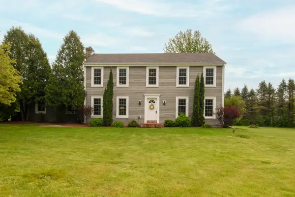 S67W32989 Road X, Mukwonago, WI 53149
