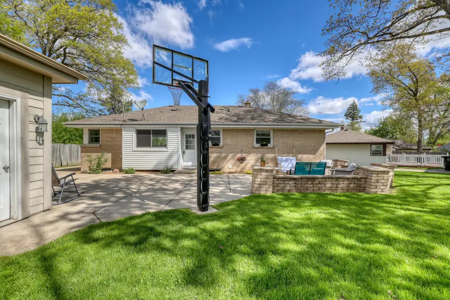 4420 S 37th St, Greenfield, WI 53221 - #3