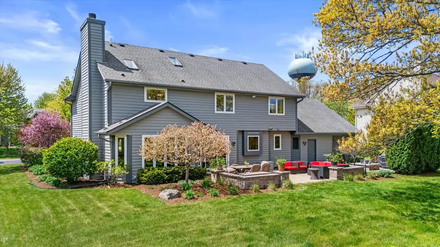 W168N5140 Stonefield Rd, Menomonee Falls, WI 53051 - #3