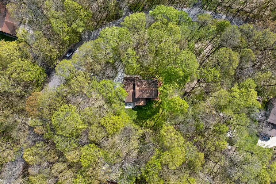 S54W23631 Maple Hill Ct, Waukesha, WI 53189 - #3