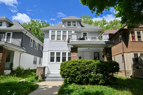 2633 N 50th St, Milwaukee, WI 53210