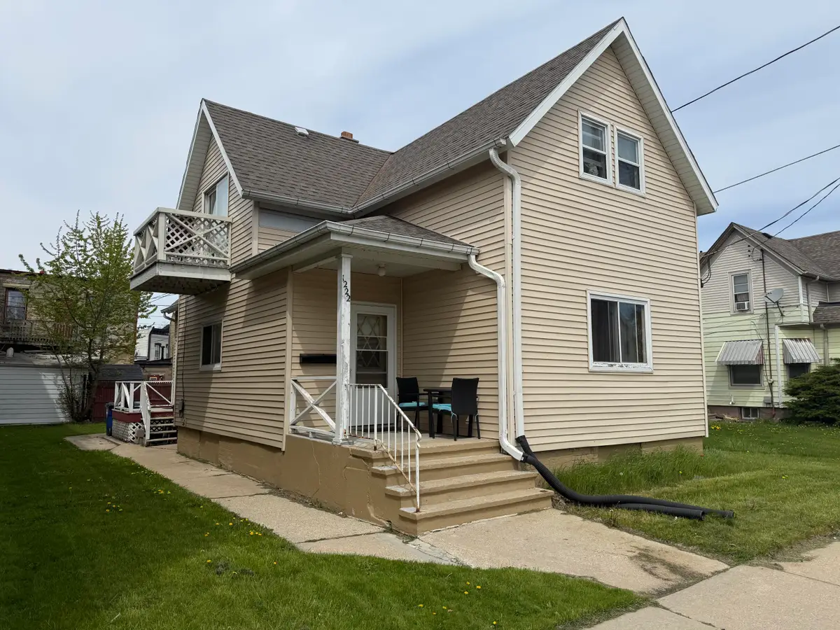 1222 Buchanan St, Racine, WI 53402 - #1
