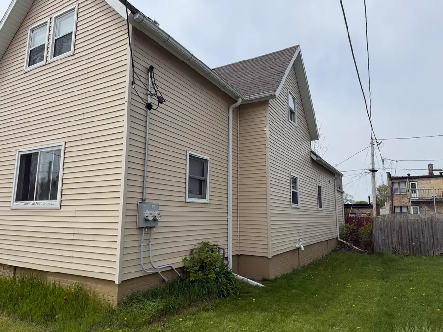 1222 Buchanan St, Racine, WI 53402 - #3
