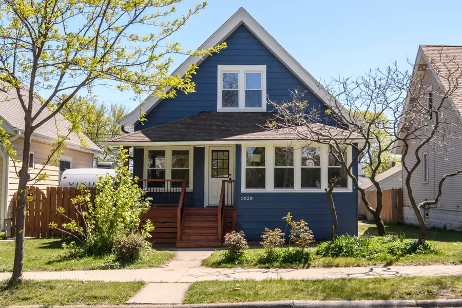 3328 S 9th St, Milwaukee, WI 53215 - #2