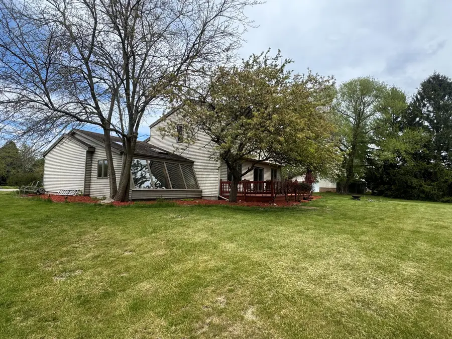 W354N5766 Lisbon Rd, Oconomowoc, WI 53066 - #3