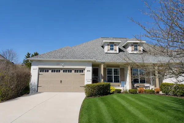 808 Settlers Ln, Sheboygan Falls, WI 53085