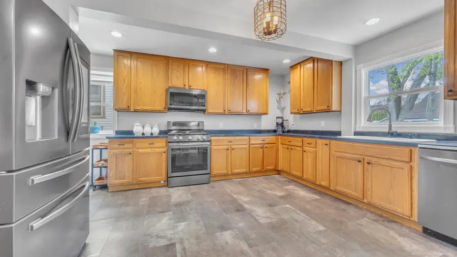 42 S Milwaukee St, Plymouth, WI 53073 - #2