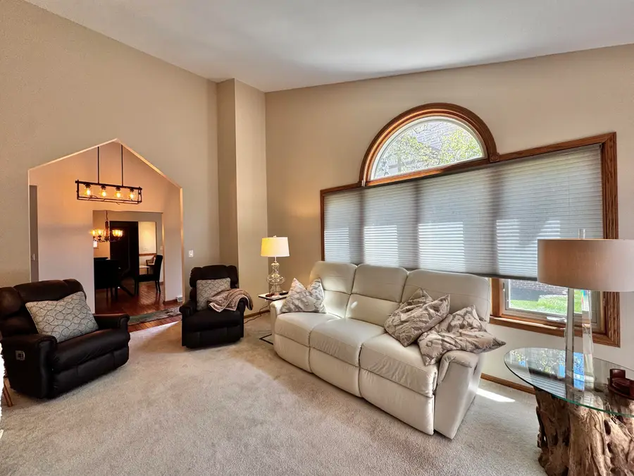 N34W23871 Grace Ave, Pewaukee, WI 53072 - #2