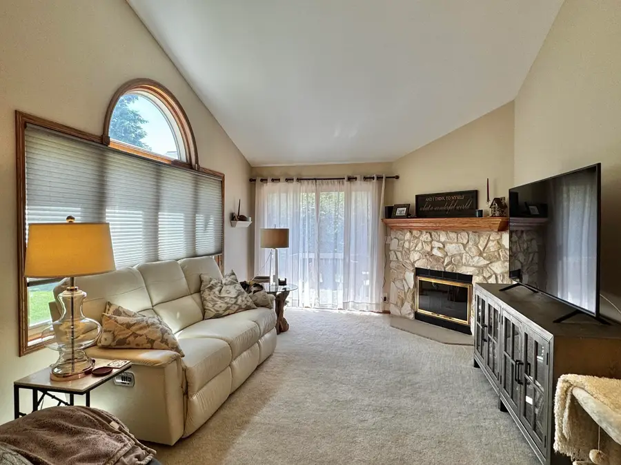 N34W23871 Grace Ave, Pewaukee, WI 53072 - #3