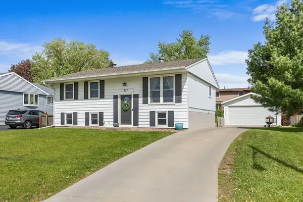 517 11th Ave S, Onalaska, WI 54650