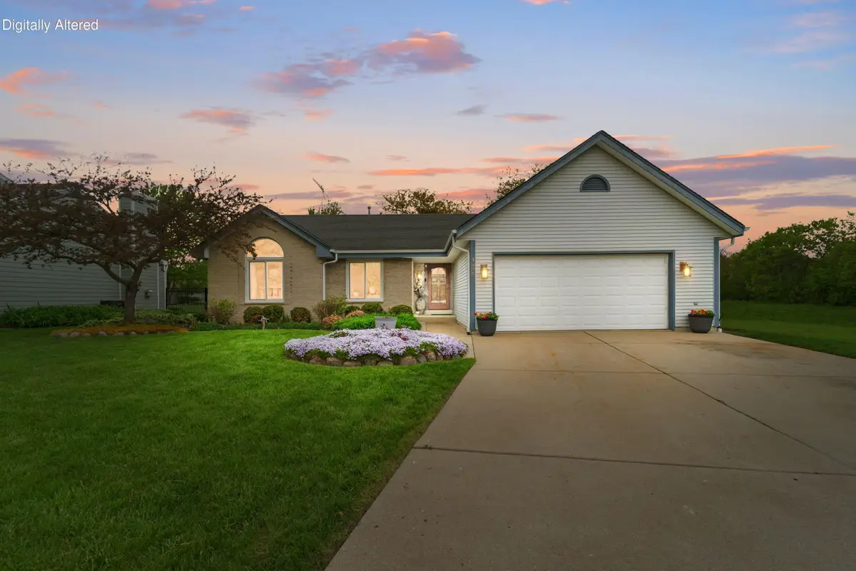 3180 124th St, Pleasant Prairie, WI 53158 - #1