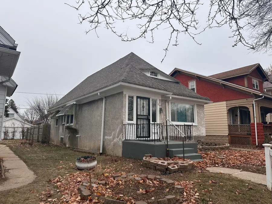 3014 N 41st St, Milwaukee, WI 53210 - #2