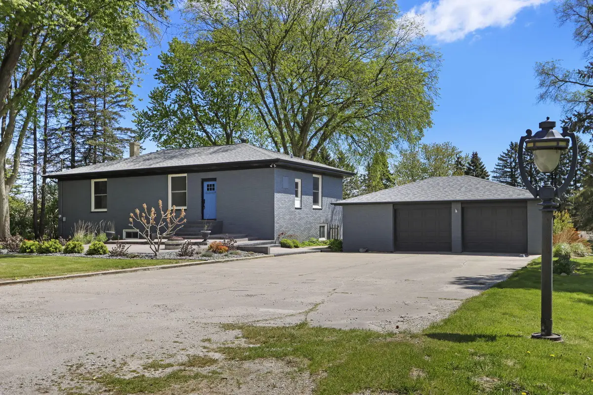 6739 Sportsman Dr, Caledonia, WI 53402 - #1