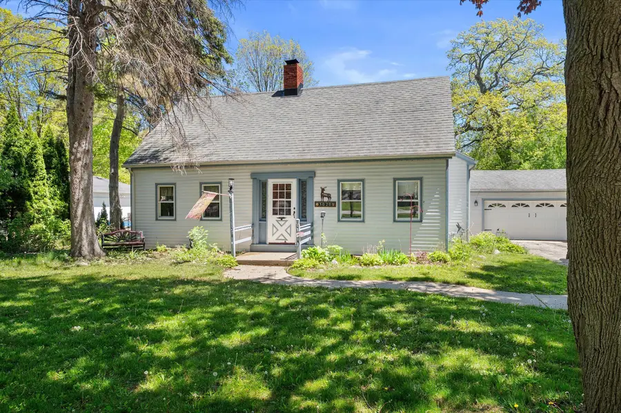 3020 S 124th St, West Allis, WI 53227 - #2