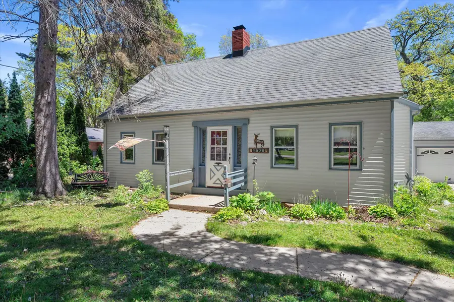 3020 S 124th St, West Allis, WI 53227 - #3