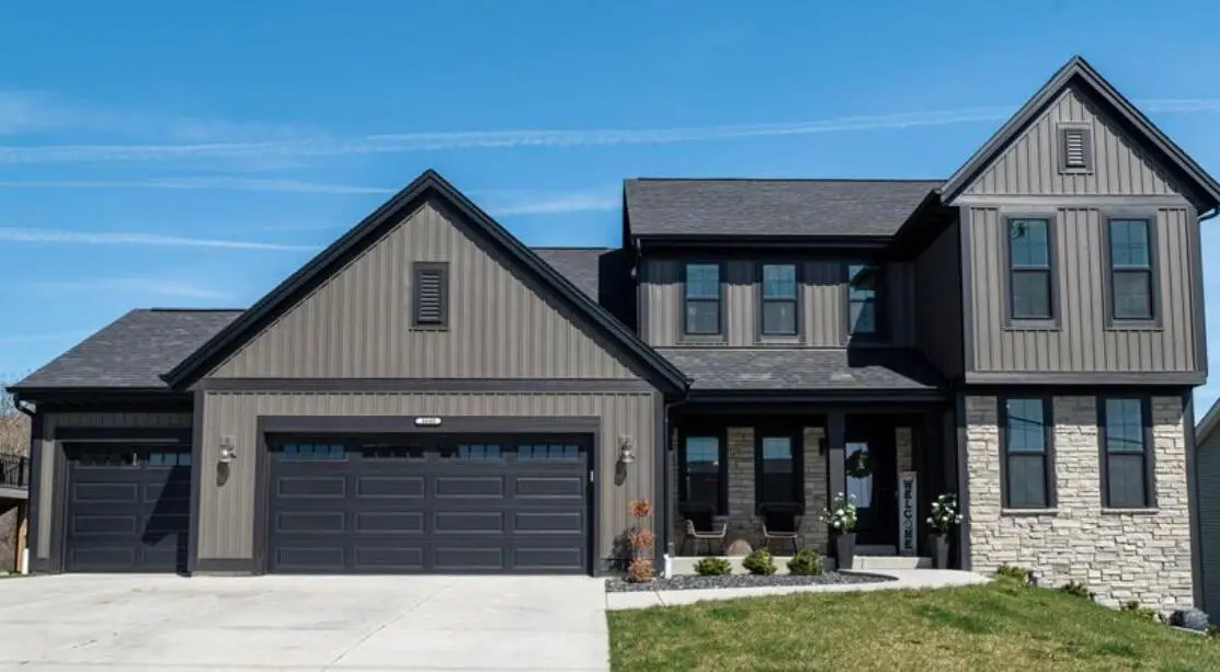 3640 Madison St, Waukesha, WI 53188 - #1