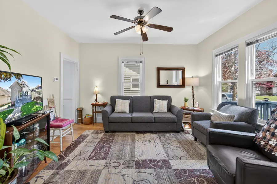 165 N 71 St, Milwaukee, WI 53213 - #2