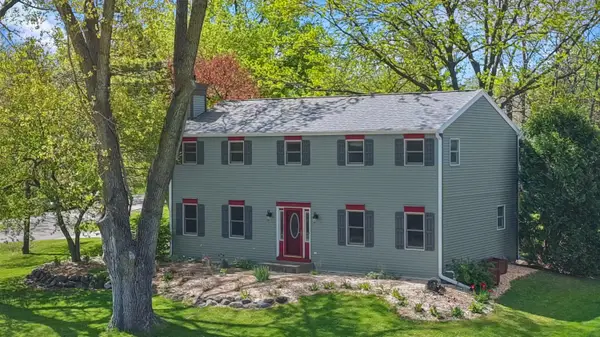 235 Evergreen Ln, Twin Lakes, WI 53181