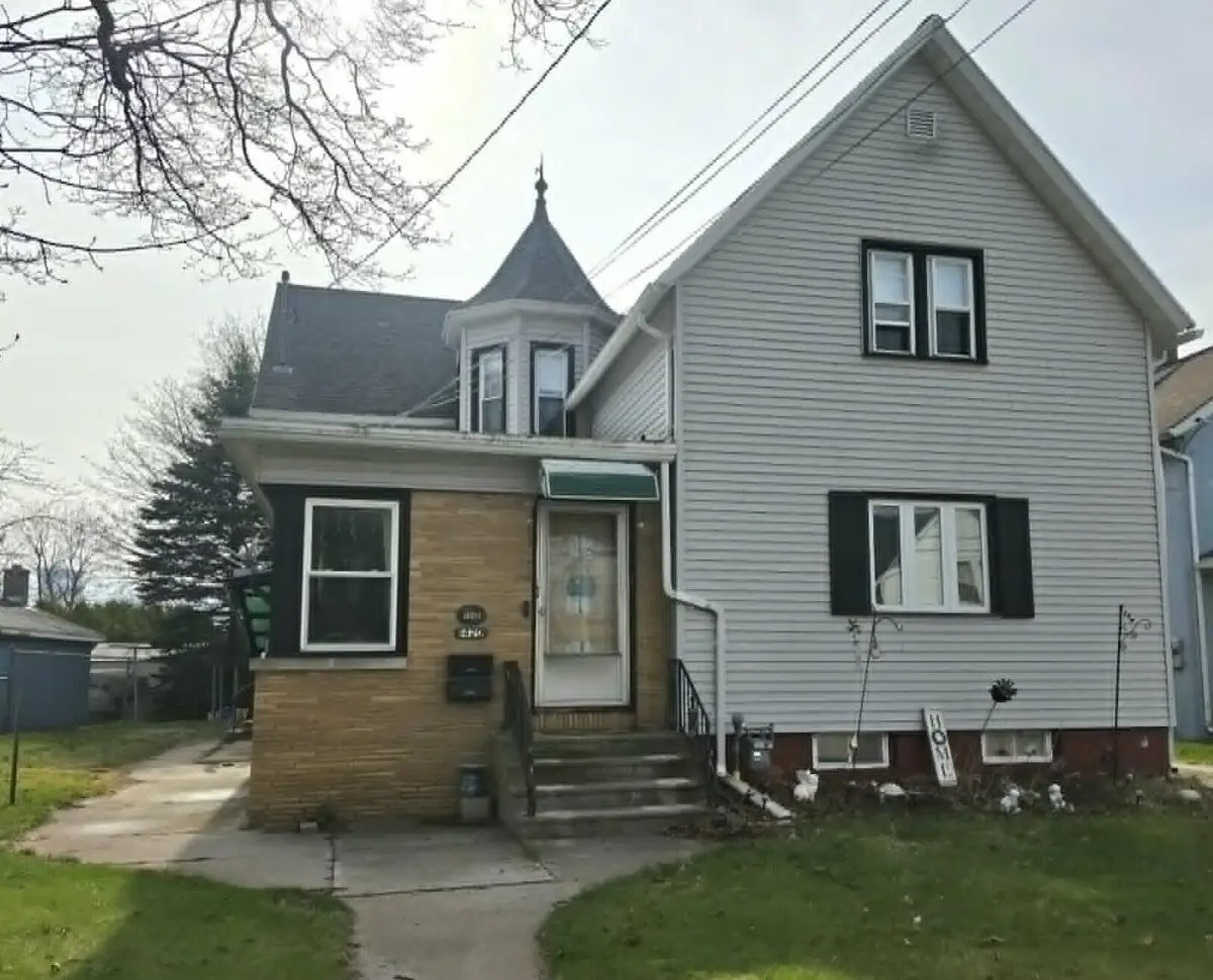 1420 Hawthorne Ave, Two Rivers, WI 54241 - #1