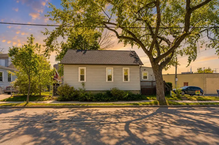 249 E Ward St, Milwaukee, WI 53207 - #3