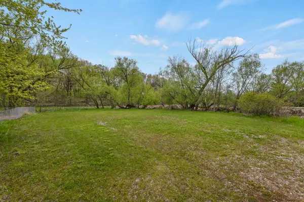 3431 S Shore Dr, Richfield, WI 53033