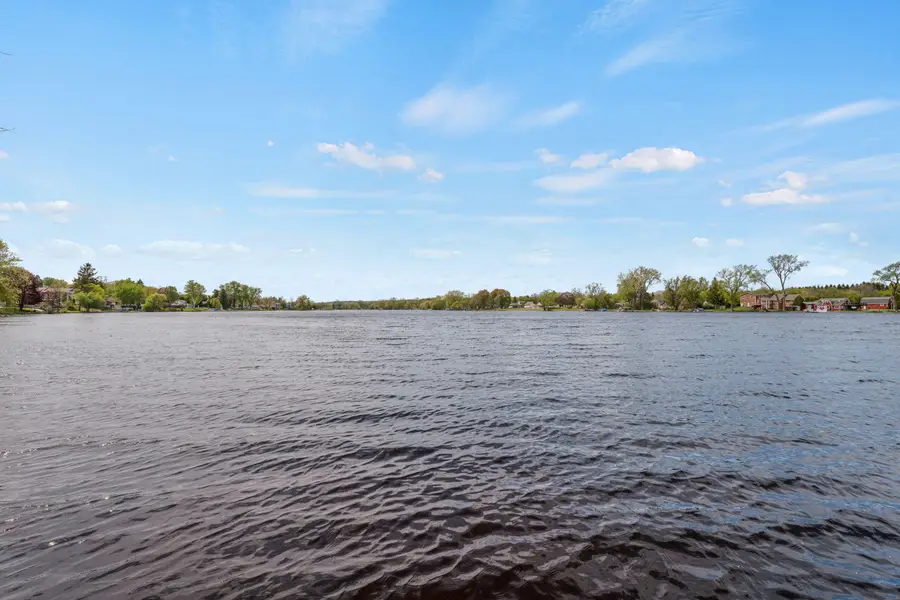 3431 S Shore Dr, Richfield, WI 53033 - #3
