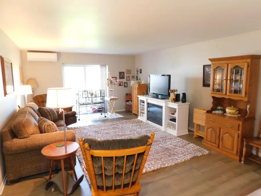 151 N University Dr, West Bend, WI 53095 - #2