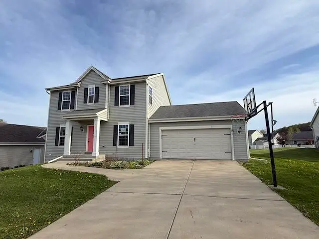 1203 Hazelcrest Dr, Watertown, WI 53094 - #1