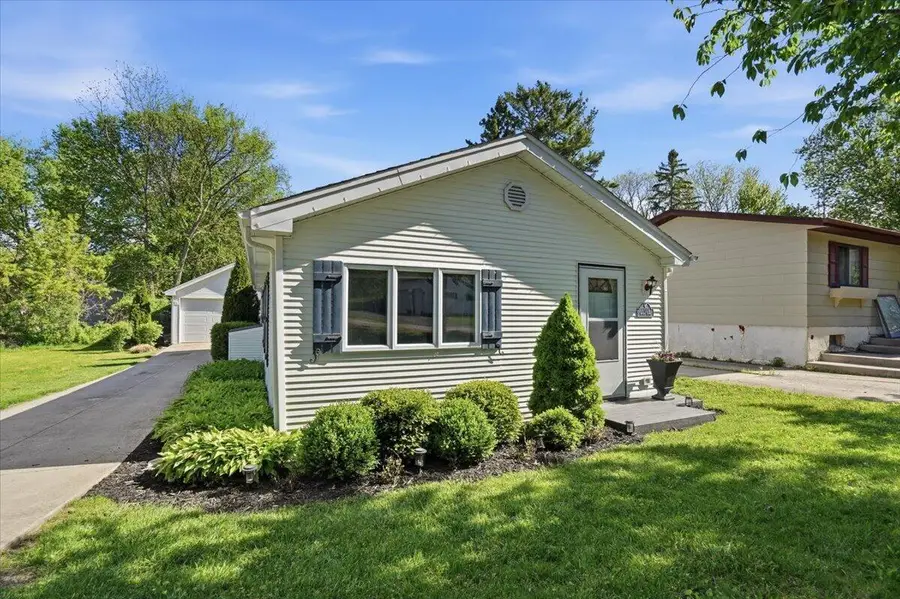 30024 Mound Dr, Burlington, WI 53105 - #3