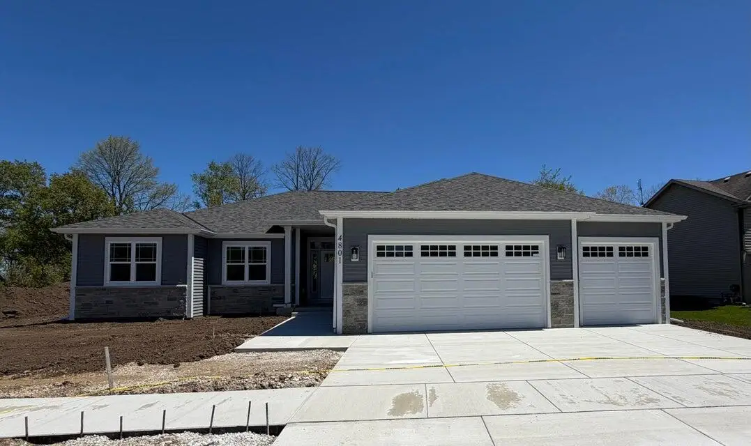 11624 28th Ave, Pleasant Prairie, WI 53158 - #1