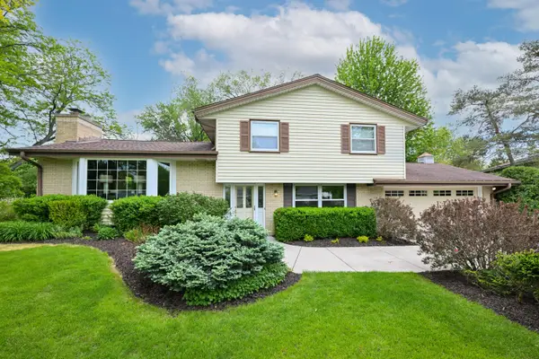 4490 Wessex Dr, Brookfield, WI 53045