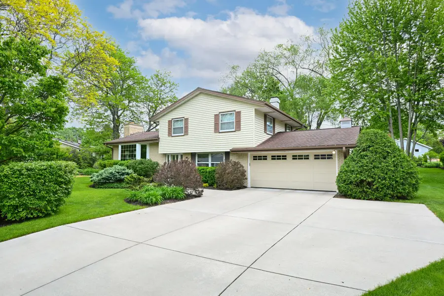 4490 Wessex Dr, Brookfield, WI 53045 - #2