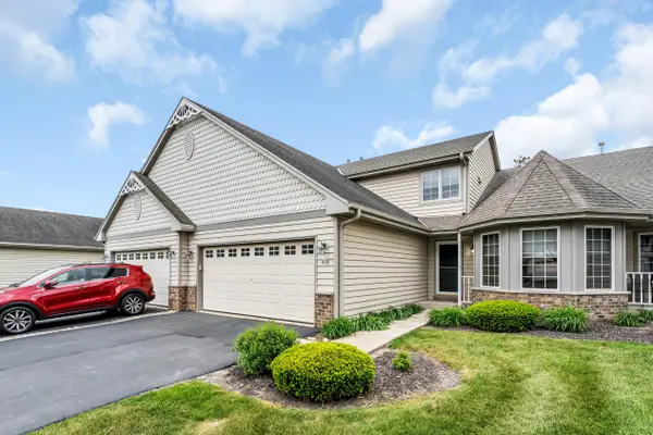 613 Annecy Park Cir, Waterford, WI 53185