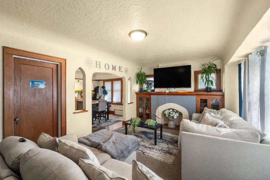 2806 N 54th St, Milwaukee, WI 53210 - #3