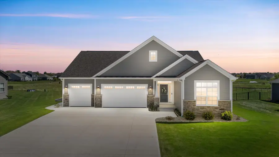8929 Creekside Cir, Pleasant Prairie, WI 53158 - #2