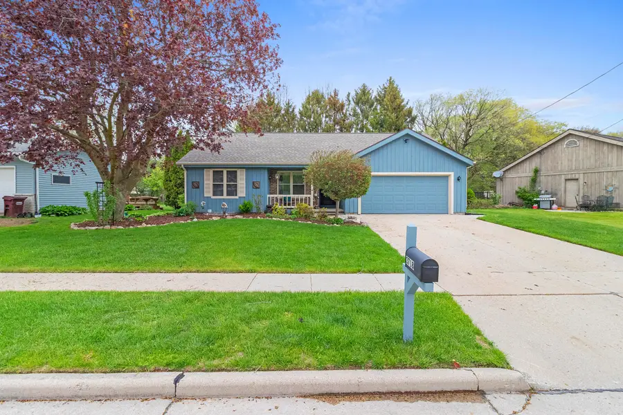 3718 Shepherd Ln, Manitowoc, WI 54220 - #2