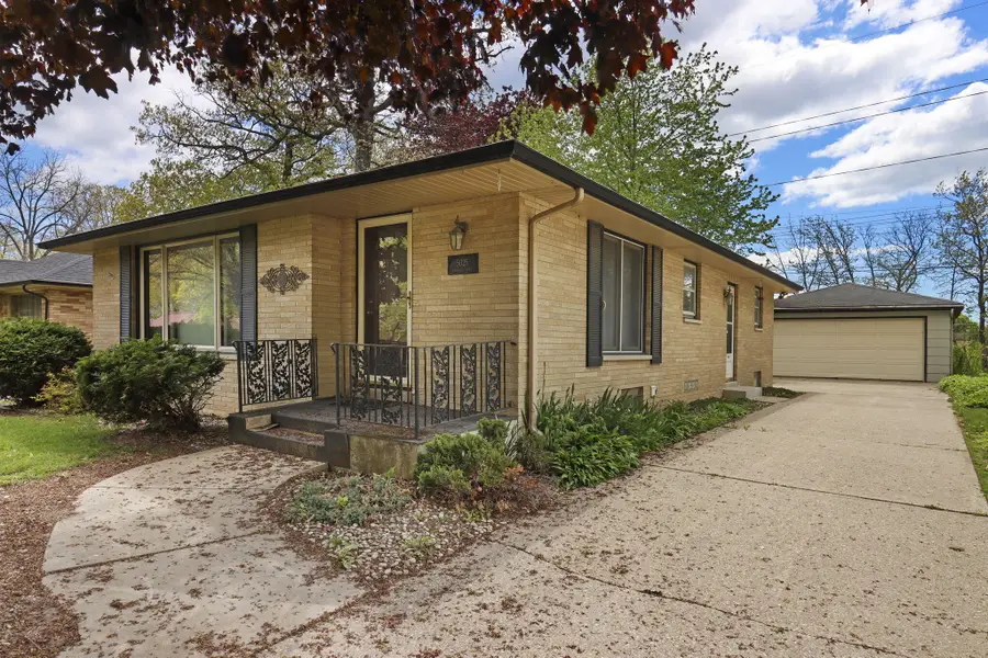 5025 Harrison Rd, Pleasant Prairie, WI 53142 - #3