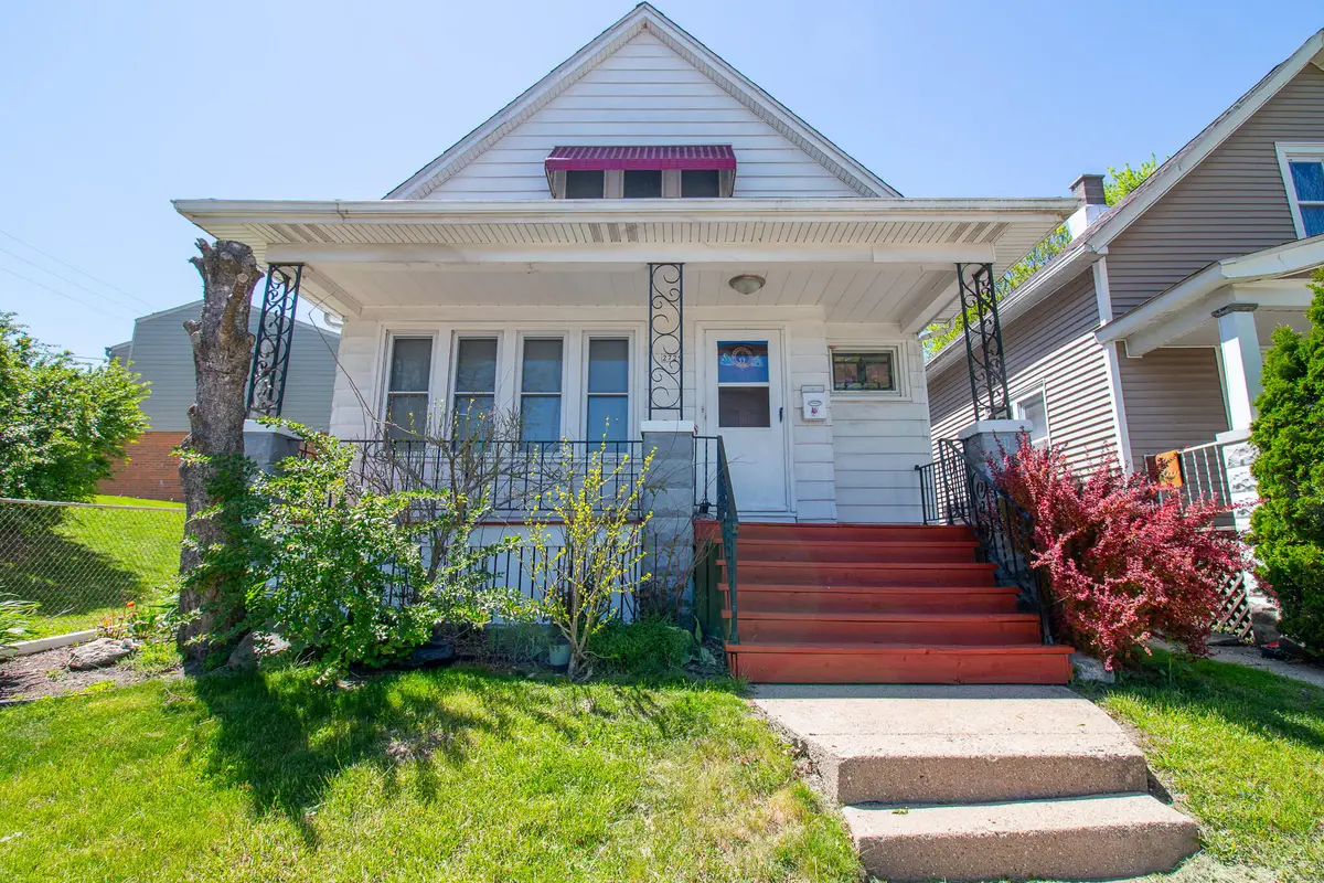 2729 S 14th St, Milwaukee, WI 53215 - #1