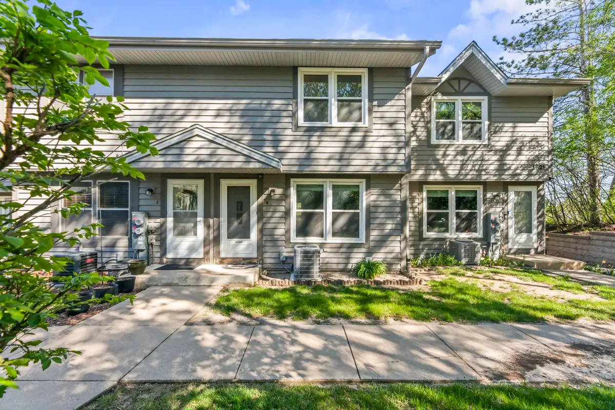 1821 Paramount Dr, Waukesha, WI 53186 - #1