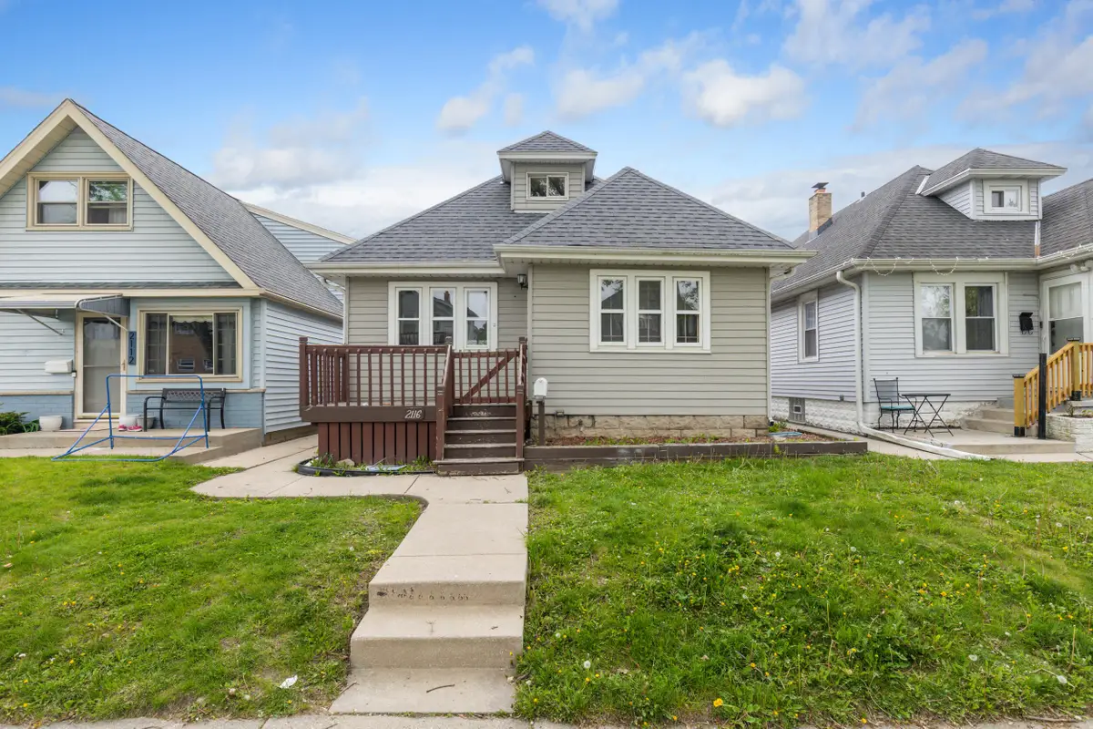2116 S 70th St, West Allis, WI 53219 - #1