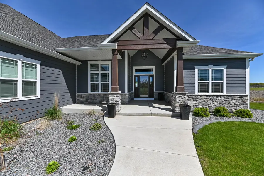 28516 Blue Crane Ct, Rochester, WI 53185 - #3