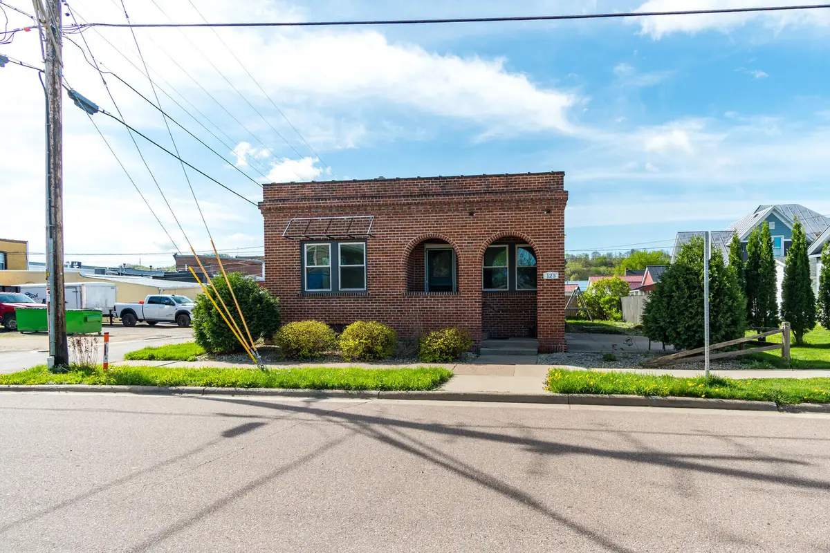 123 Hamilton St W, West Salem, WI 54669 - #1