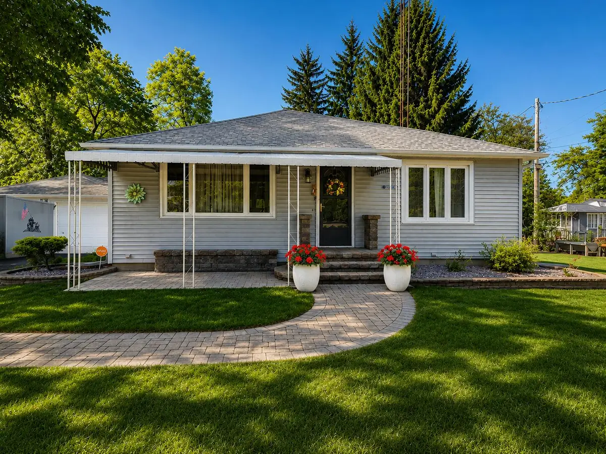 25730 93rd St, Salem Lakes, WI 53168 - #1
