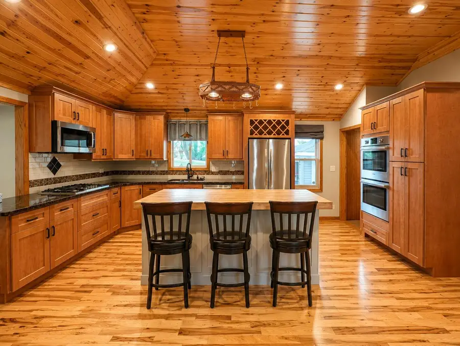 25730 93rd St, Salem Lakes, WI 53168 - #2