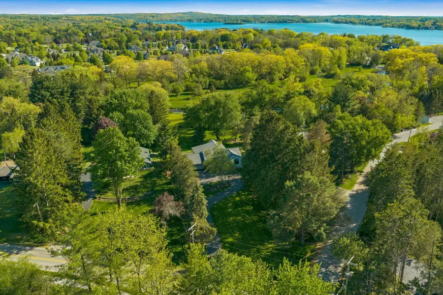3519 Nagawicka Rd, Delafield, WI 53029 - #2