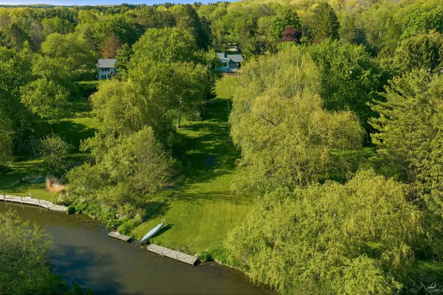 3519 Nagawicka Rd, Delafield, WI 53029 - #3