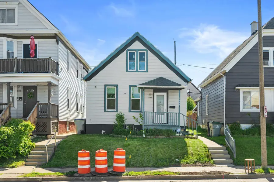 2348 S 16th St, Milwaukee, WI 53215 - #2