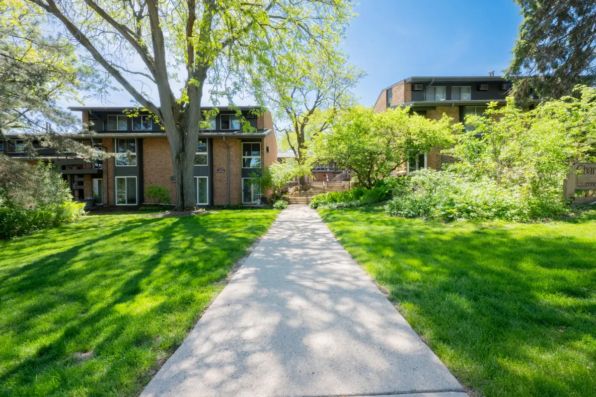 6243 Charing Cross Ln, Middleton, WI 53562 - #1