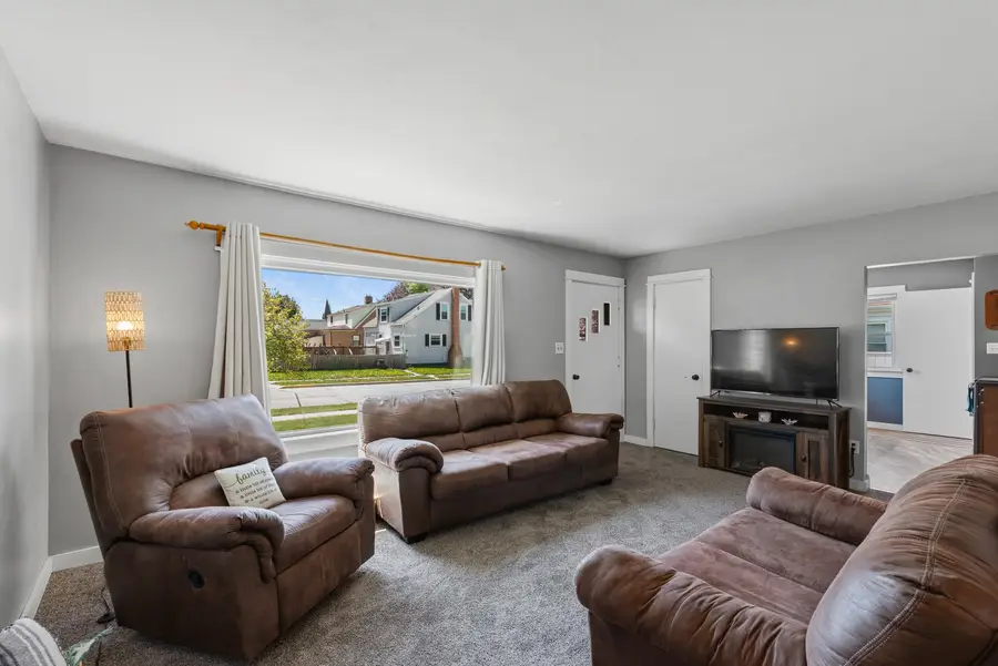 366 3rd St, Kewaskum, WI 53040 - #2